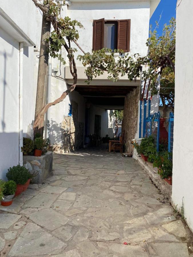 Giannis-kleopatra House 1 *