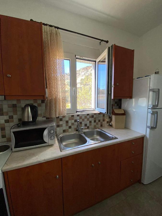 Giannis-kleopatra House 1 *